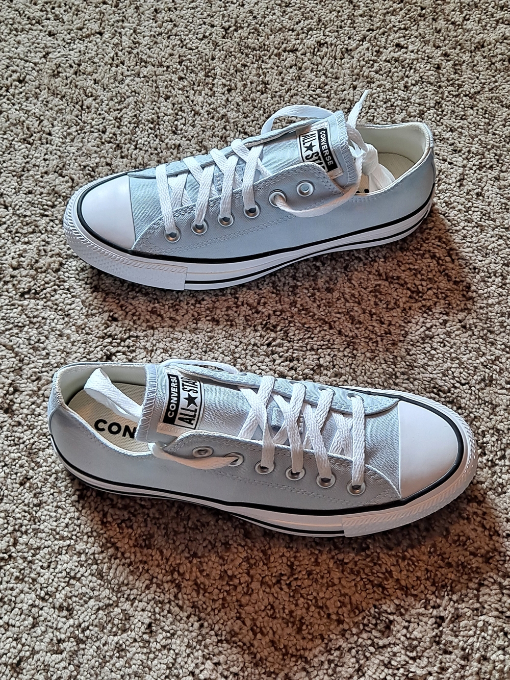 Converse All Star Low Top Sneakers in Light Blue and White Women's Size 7